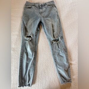 Pink Lily light blue Distressed Skinny Jeans size 29